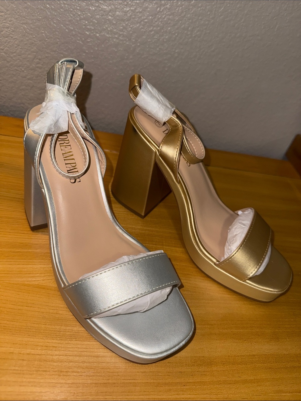 Dream Pairs Two-Tone Metallic Block Heel Sandals in Silver & Gold